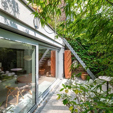 Apartamento Lichtrijke Met Patio *